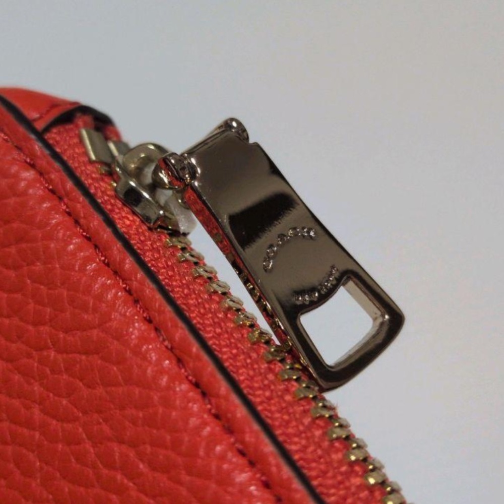 Coach Hangtag Multifunction Zip Case EUC - image 7